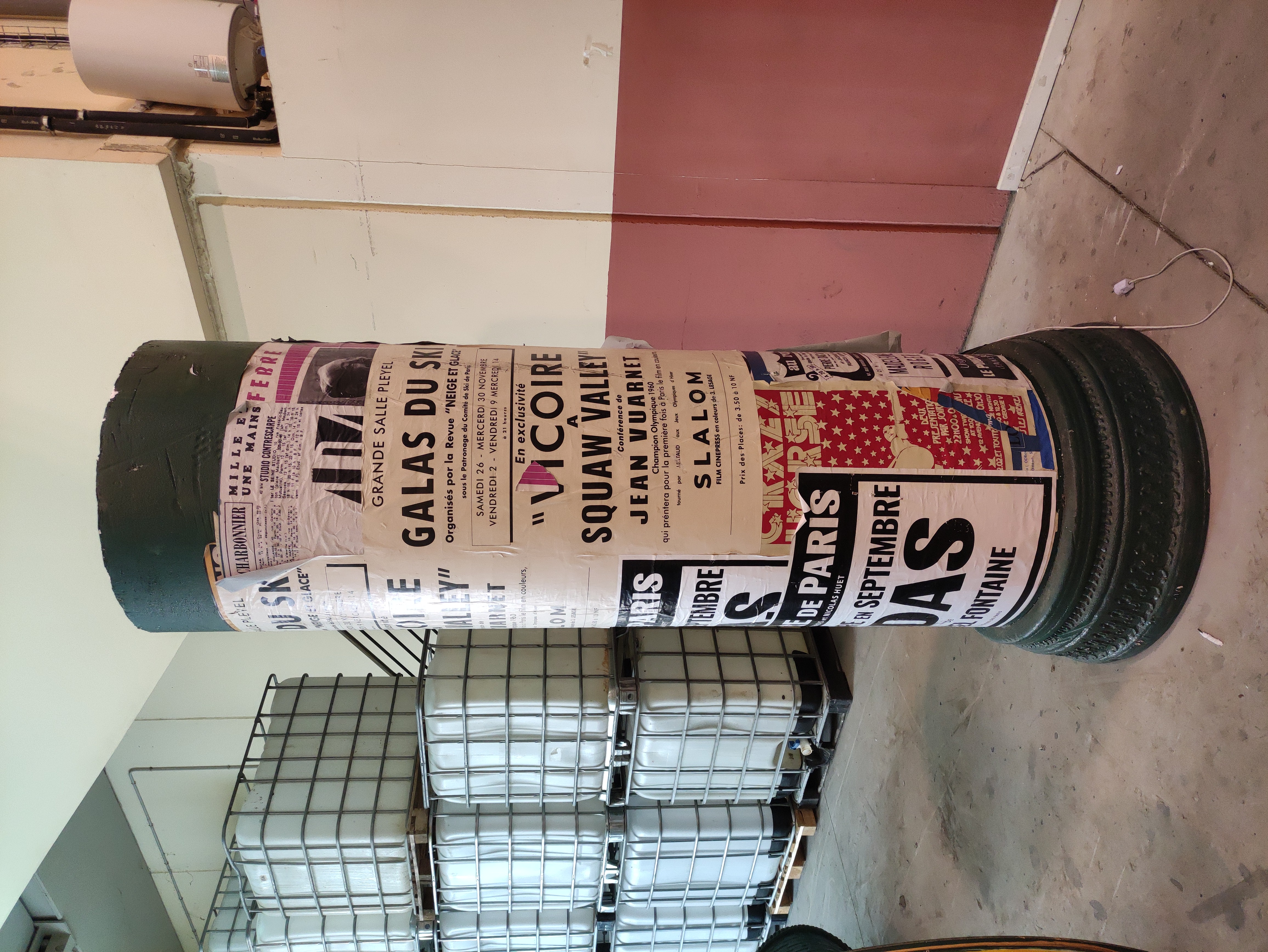 columna publicidad urbano luz francia 268-347x80-146.5 (130eu) 1u